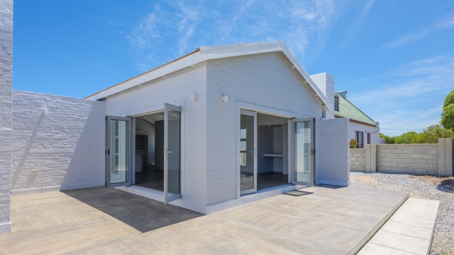 3 Bedroom Property for Sale in Struisbaai Western Cape